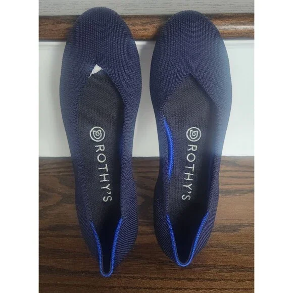 NIB Rothy’s The Daily Round Toe Flat RARE RETIRED COLOR-Size 7-Navy Solid - Picture 1 of 11